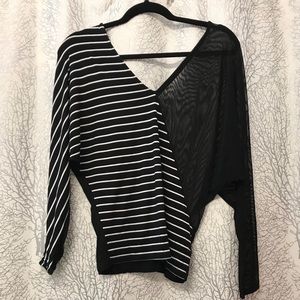 Bebe sexy V neck shirt, great 4 bars & date night!